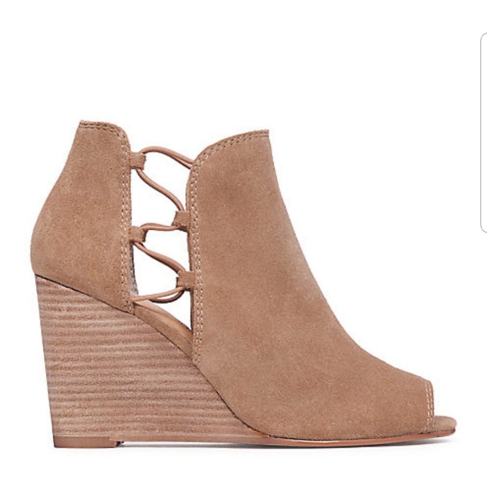 Lucky Brand shoes